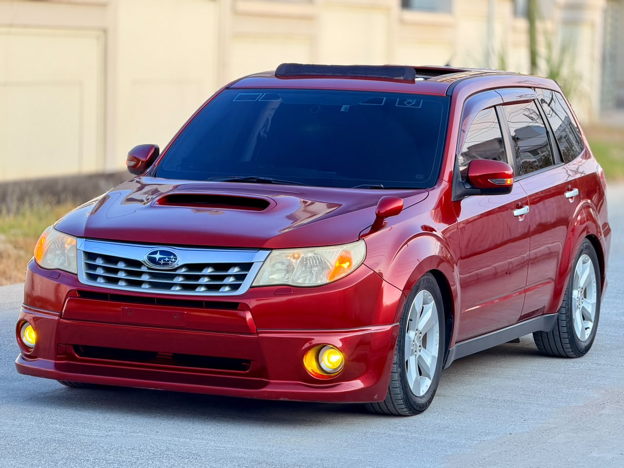 Car gallery image